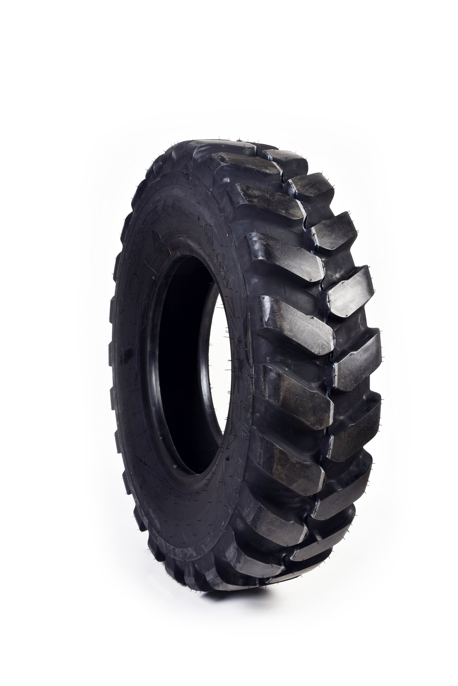 GUMA 12.5X18 14PR MT54 TBL TVS