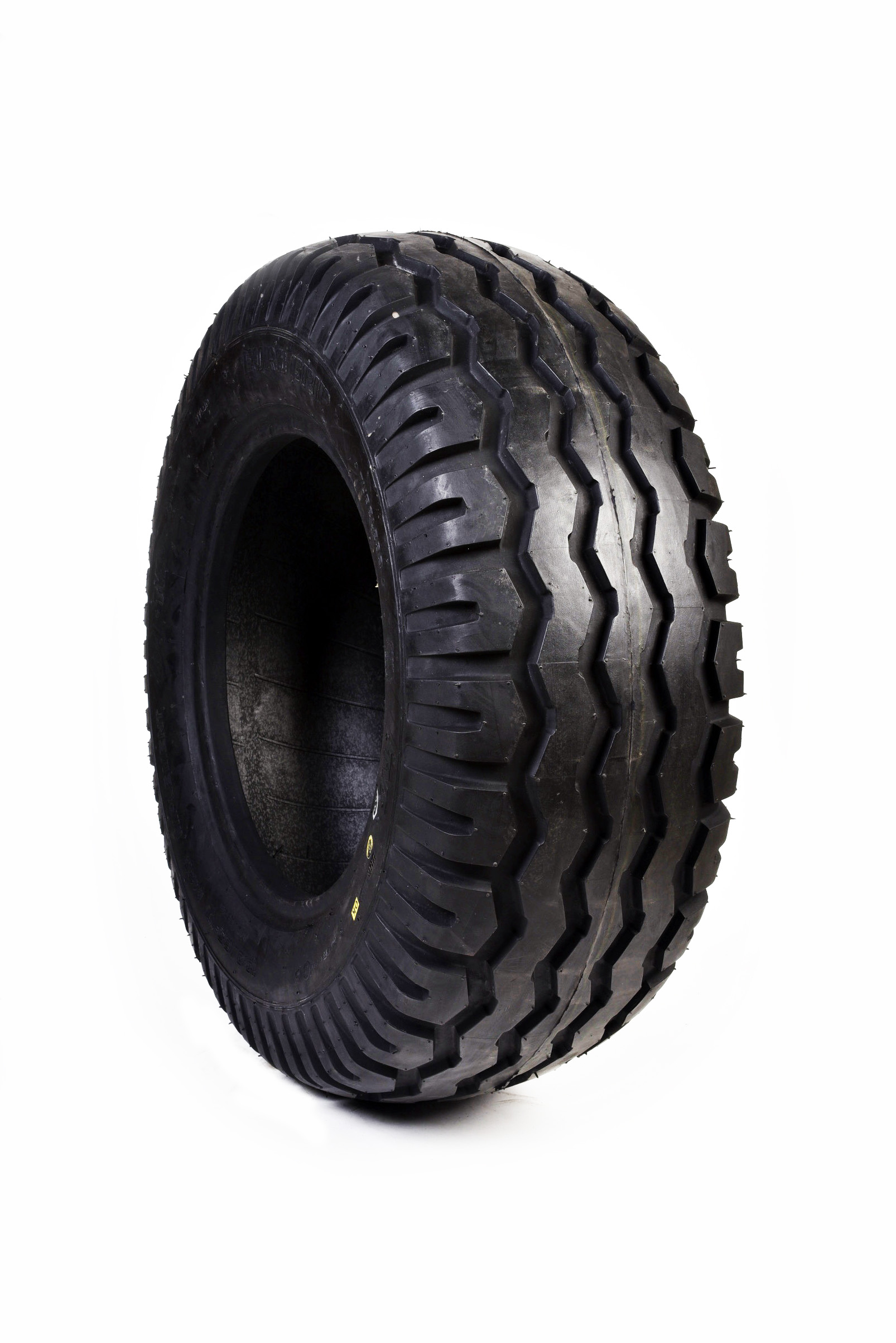 Guma za traktor 16.0/70x20 16PR IM36 TL